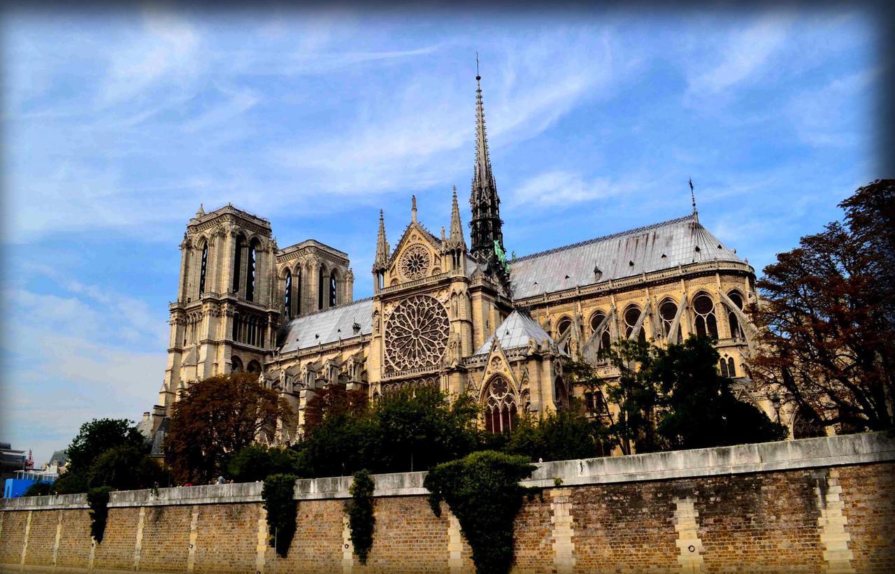 65-French Cancan St Denis 파리 외부 사진
